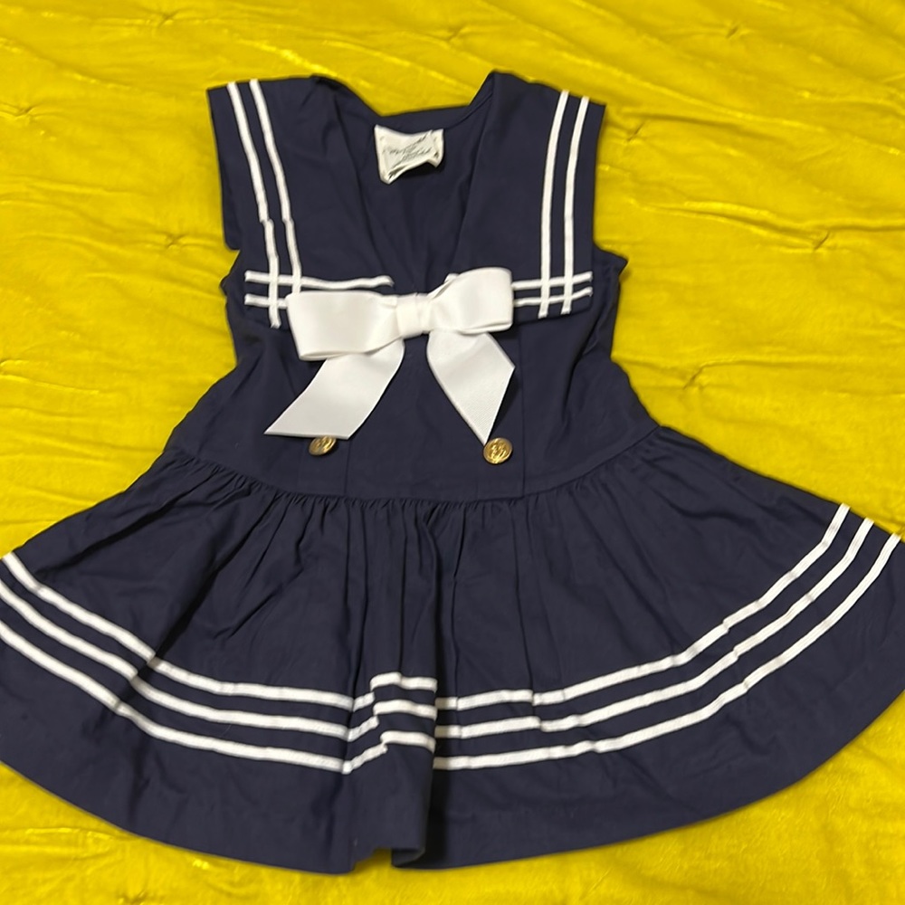 Amie n Alexis size 2 T